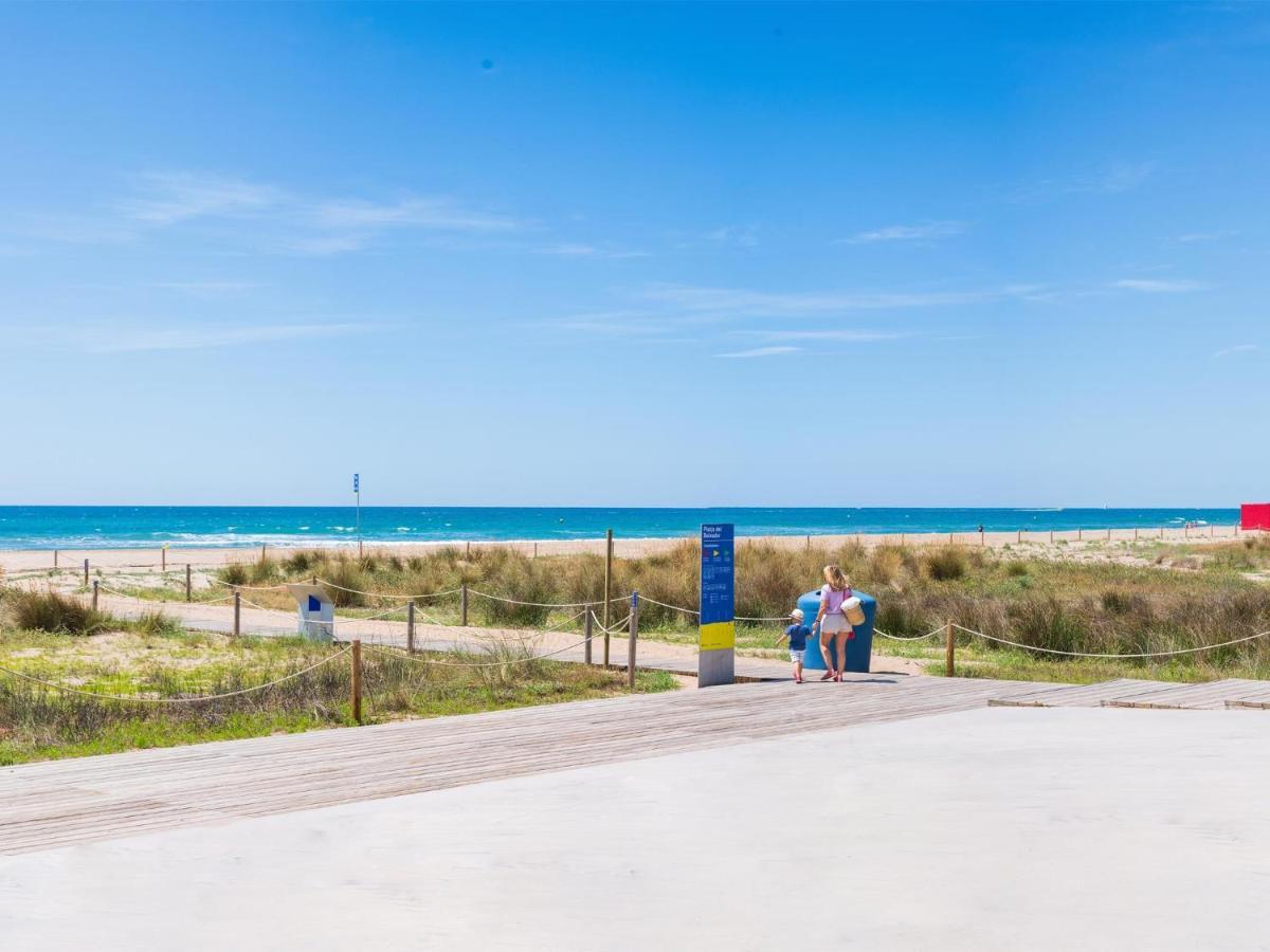 Sunny 3 Blocks To The Castelldefels